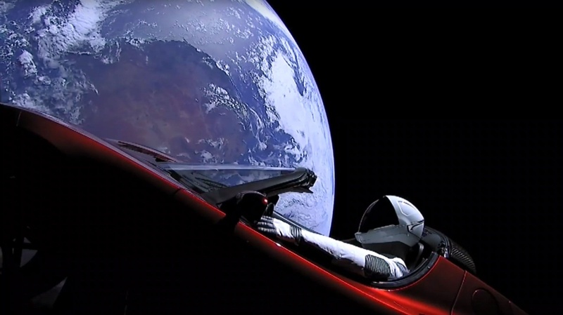 carro-tesla-espaço